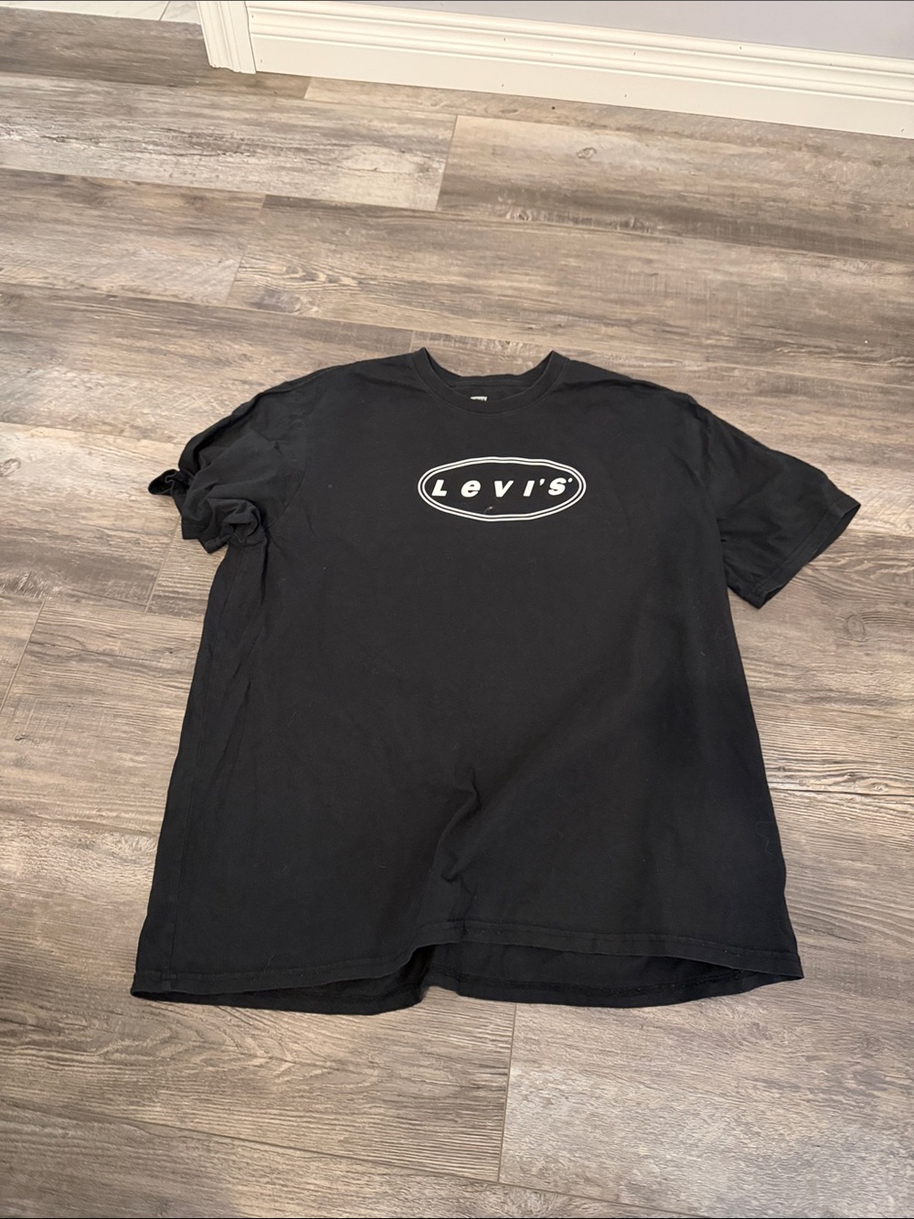 Levi's Black Short Sleeve Crewneck T-Shirt with White Logo